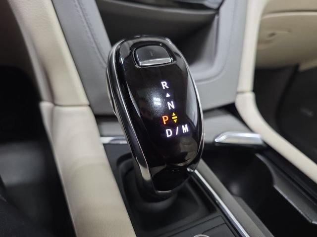 Used 2021 White Cadillac Premium Luxury image 23