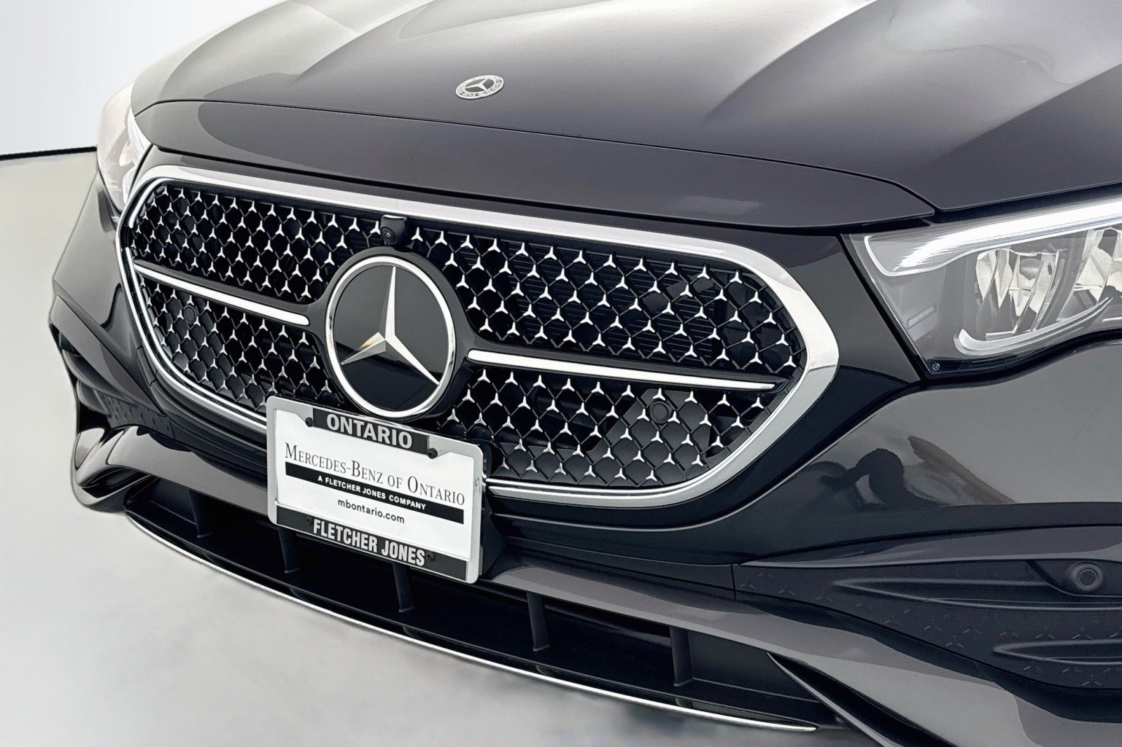 New 2026 Graphite Grey Metallic Mercedes-Benz E 350 RWD Sedan image 12