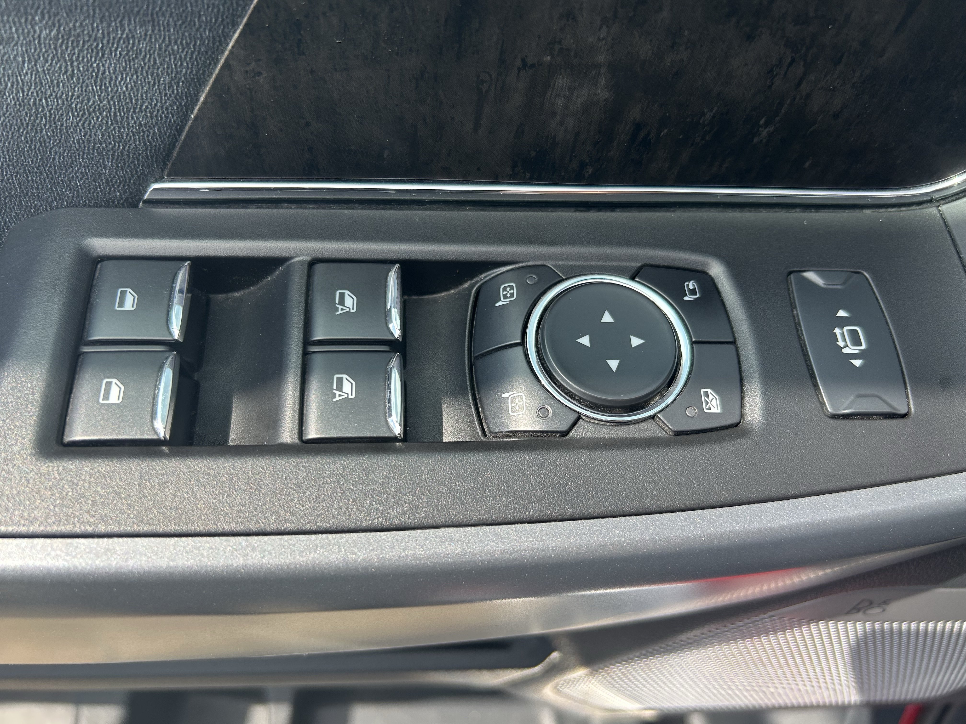 Used 2021 Red Ford LARIAT image 18