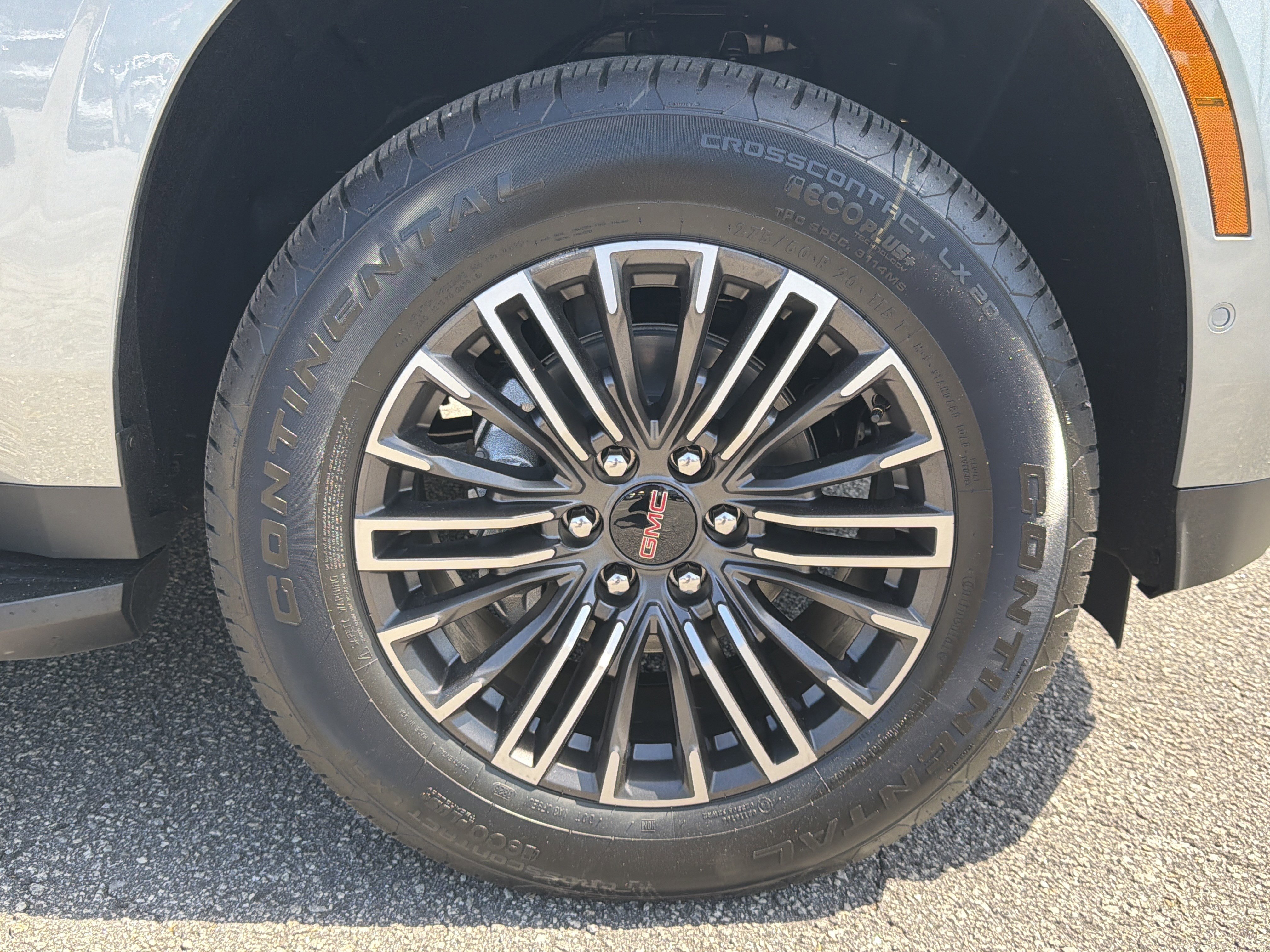 New 2026 Sterling Metallic GMC Elevation image 14