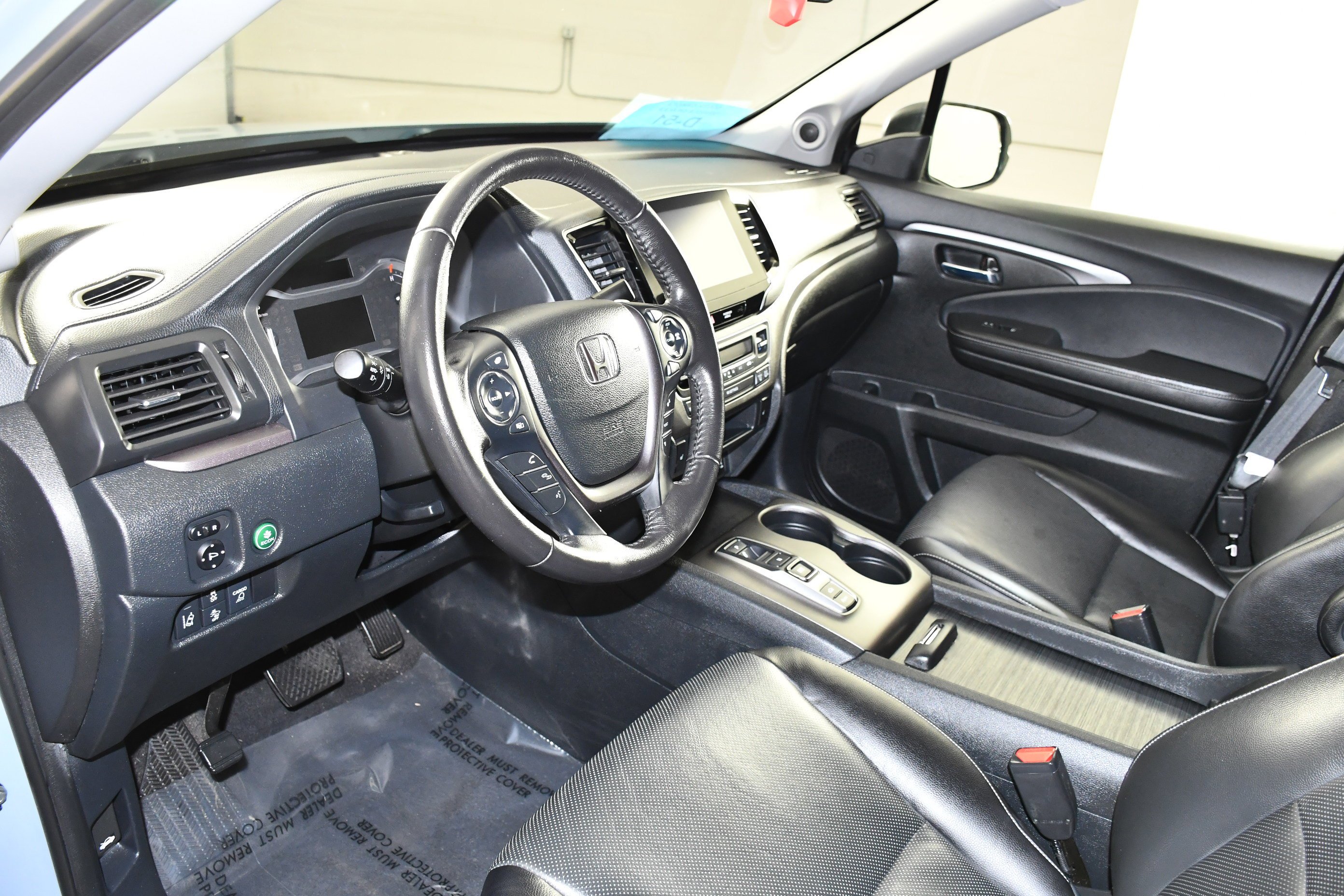Certified Used 2023 Sonic Gray Pearl Honda AWD RTL image 2