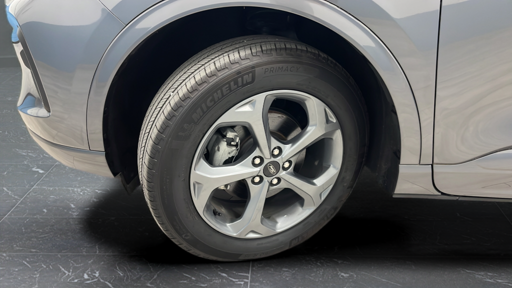 Used 2024 Carbonized Gray Metallic Ford ST-Line image 34