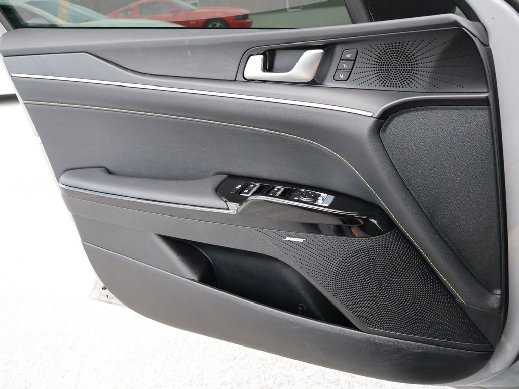 Used 2026 Wolf Gray Kia GT image 36