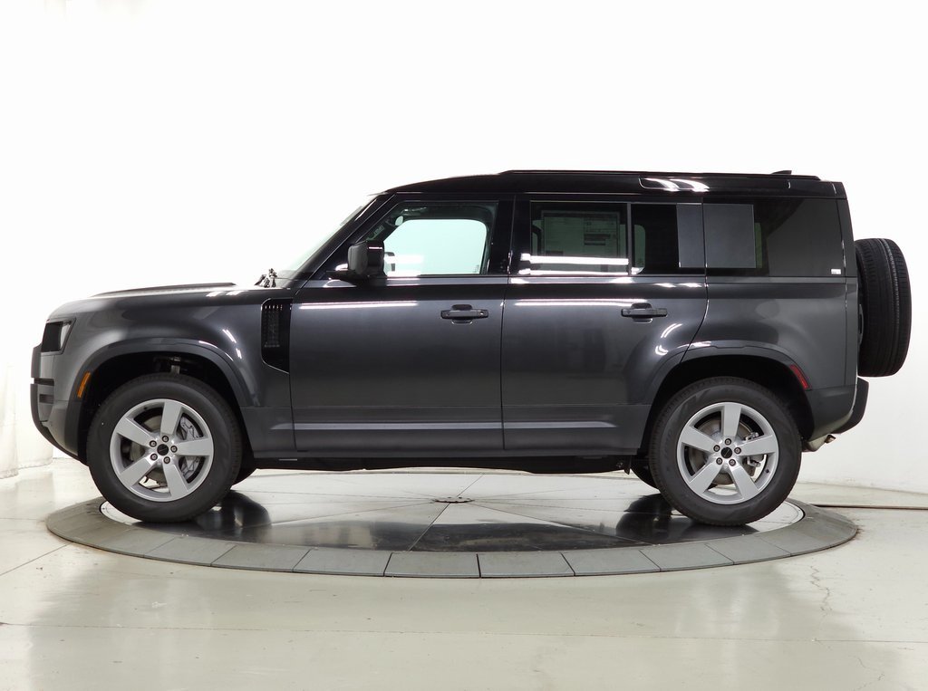 2026 LAND ROVER DEFENDER - Image 1