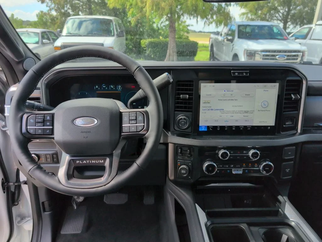 2026 Ford F-350 Super Duty Platinum - Photo 21