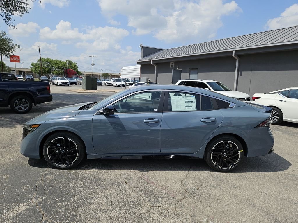 New 2026 Atlantic Gray Metallic Nissan SR image 4