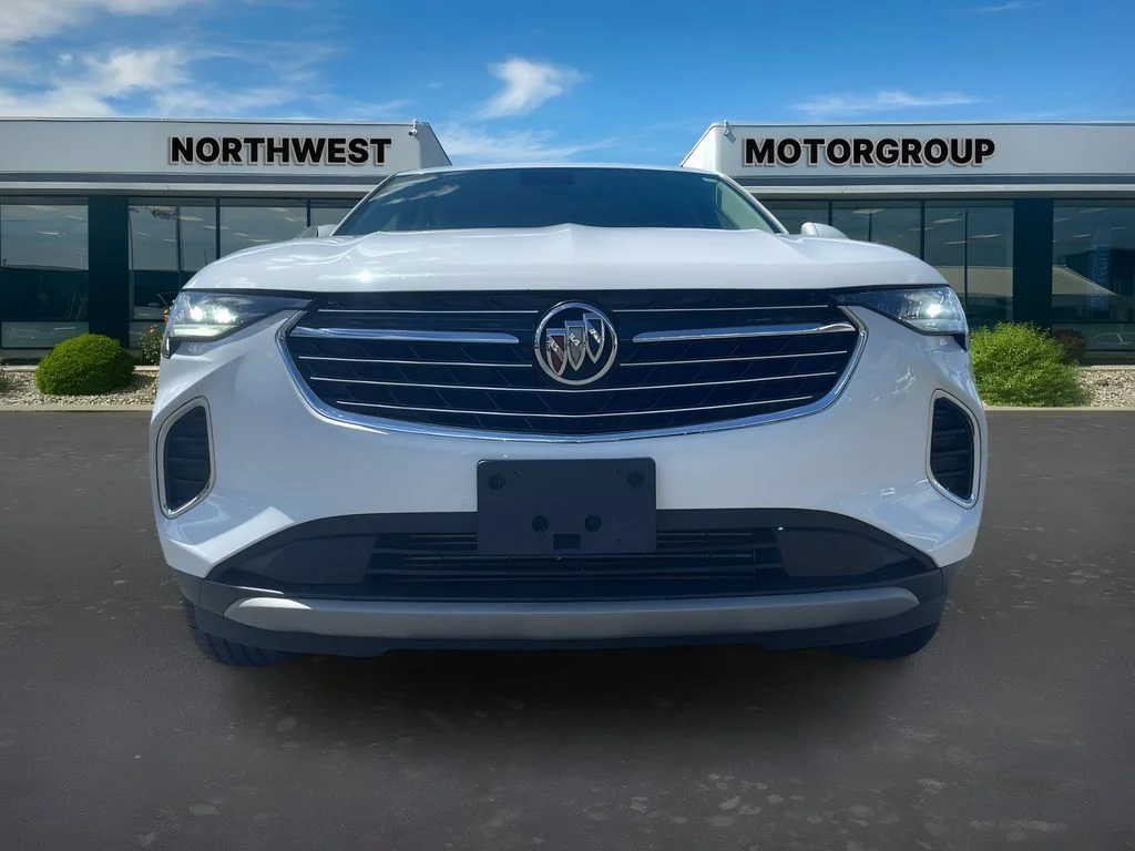 Used 2023 Summit White Buick Preferred image 28