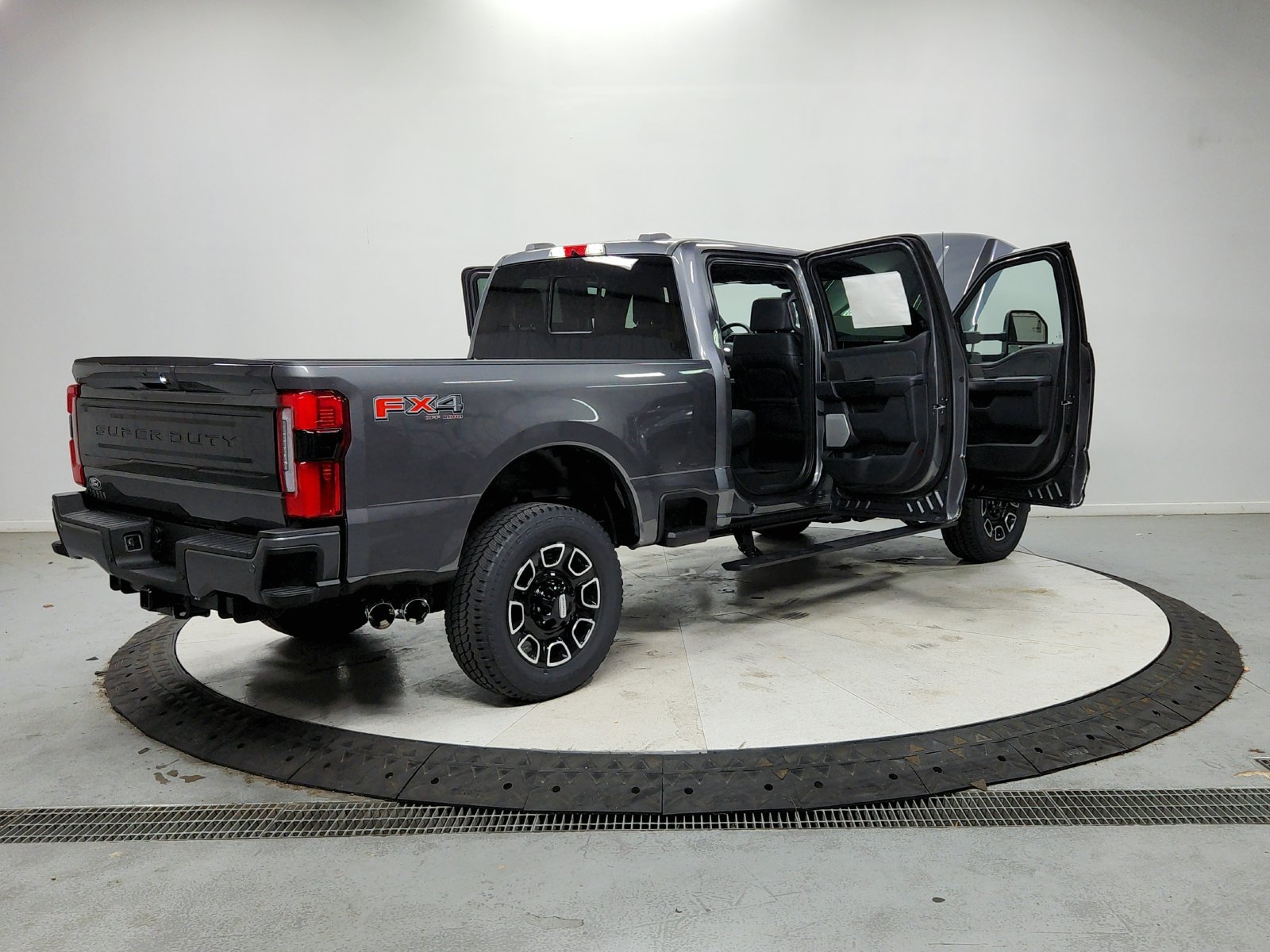 New 2027 Carbonized Gray Metallic Ford F-250® Platinum® image 16