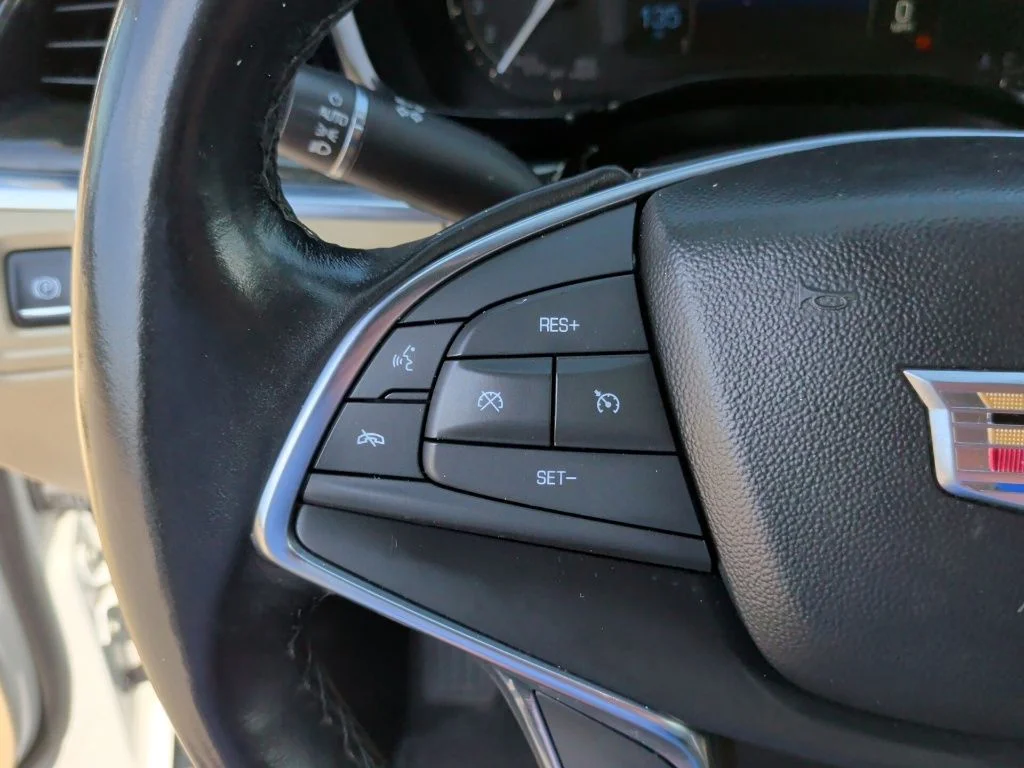 Used 2019 White Cadillac Base image 17