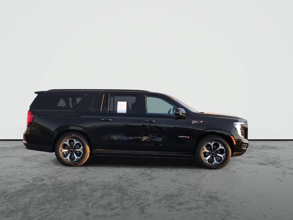 2026 GMC Yukon XL AT4 - Photo 9