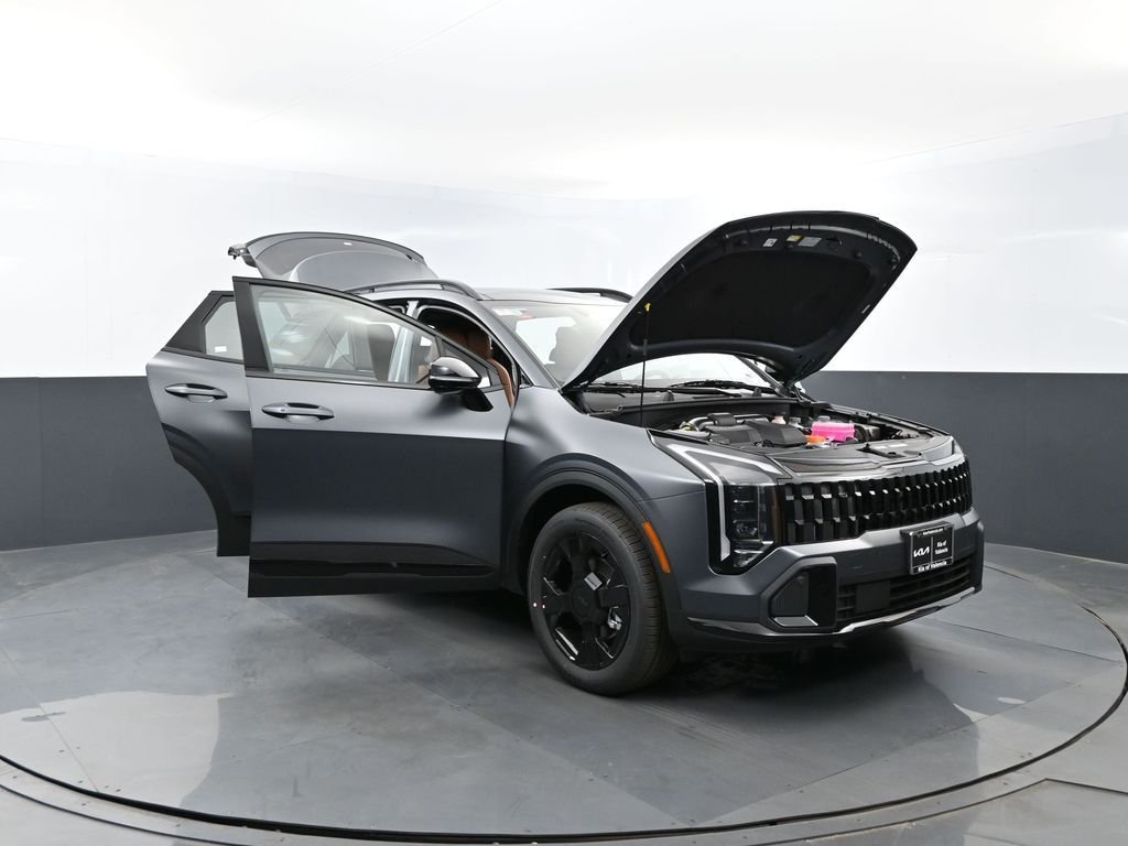 New 2026 Shadow Matte Gray Kia X-Line image 30