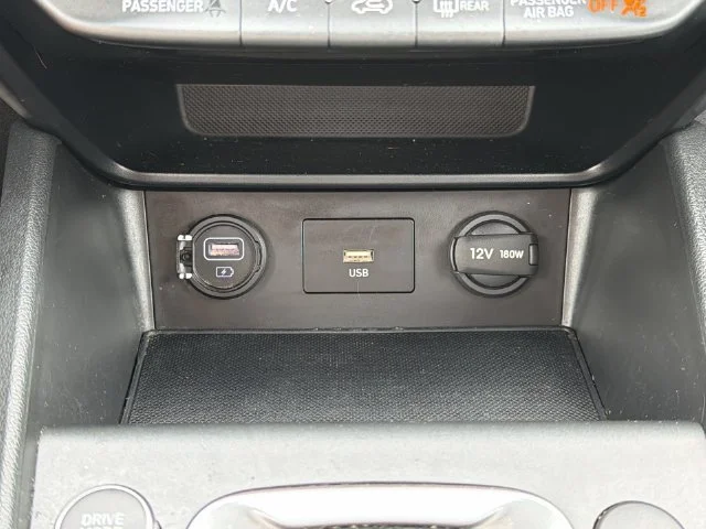 Used 2023 Silver Hyundai SEL image 21