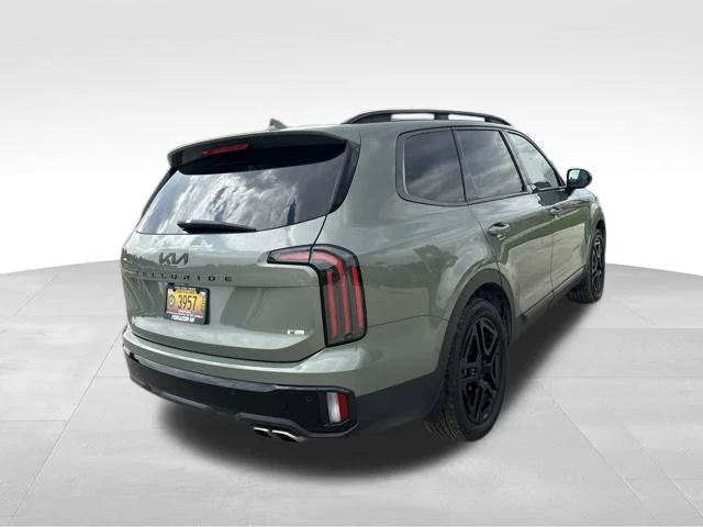 Certified Used 2025 Green Kia SX X-Line image 3