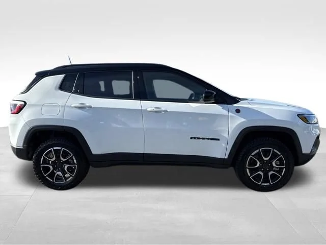 New 2026 Bright White Clearcoat Jeep Trailhawk image 8