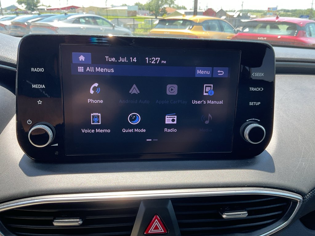 Used 2022 Shimmering Silver Hyundai SE image 24