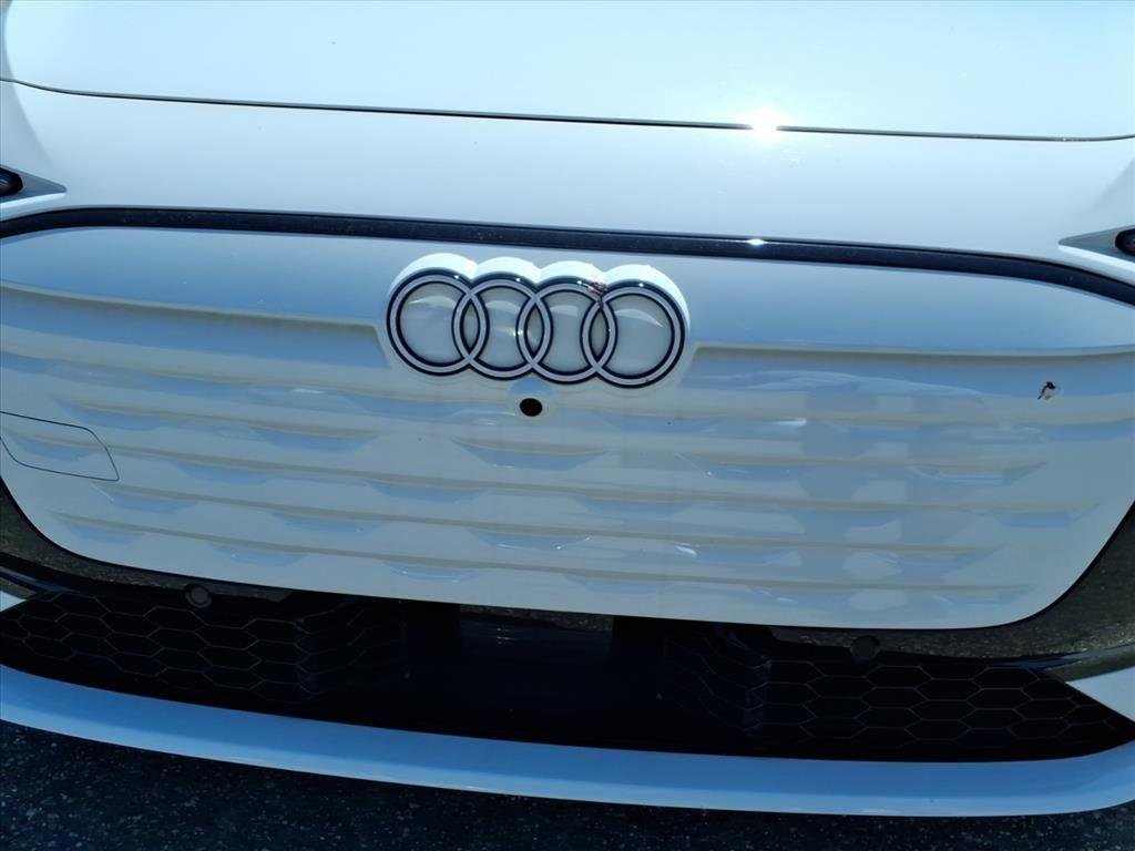 Used 2025 Glacier White Metallic AUDI  image 25