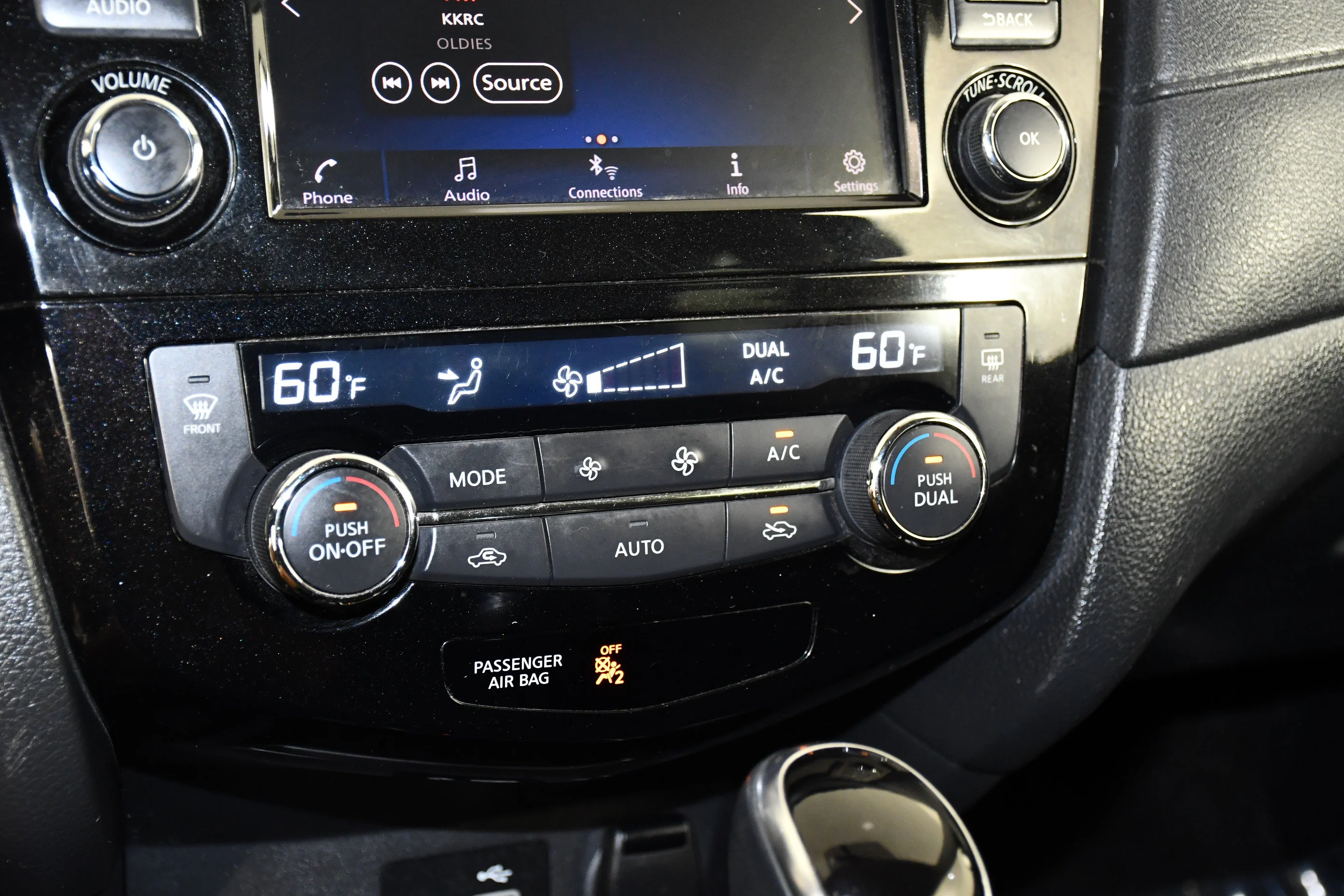 Used 2018 Gun Metallic Nissan SV image 28
