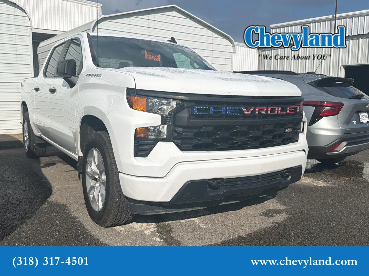 2023 Chevrolet Silverado 1500 Custom 4X4 Crew Cab Short Box's photo