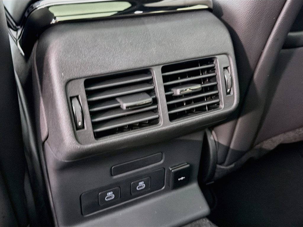 New 2026 Arroios Grey Land Rover S image 27