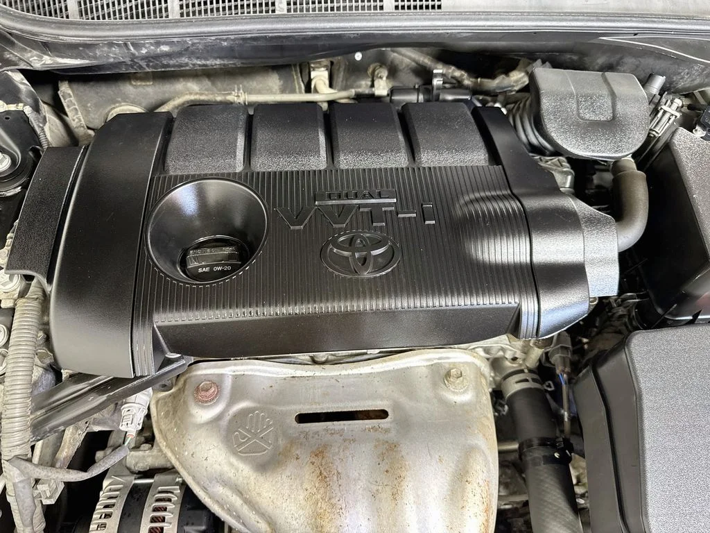 Used 2011 Black Toyota LE image 34