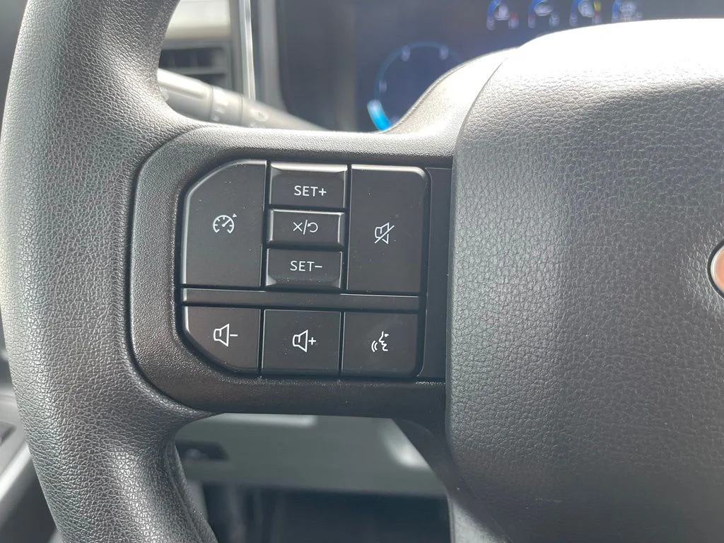 Used 2026 Agate Black Metallic Ford XLT image 20