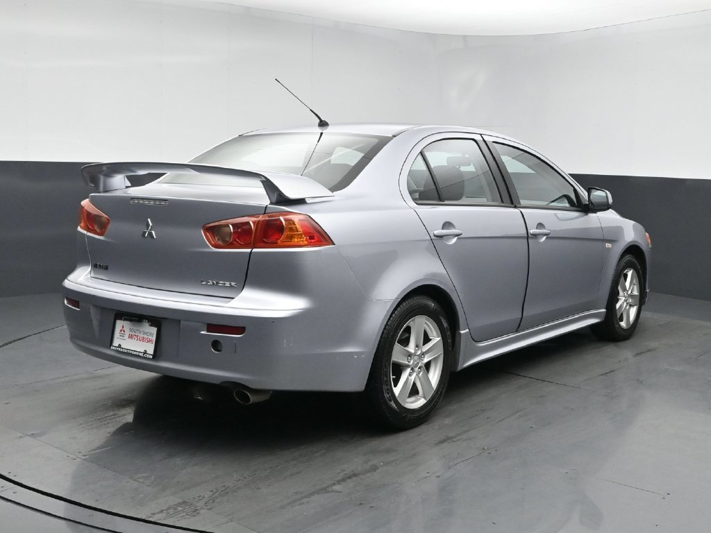 Used 2009 White Mitsubishi ES image 22
