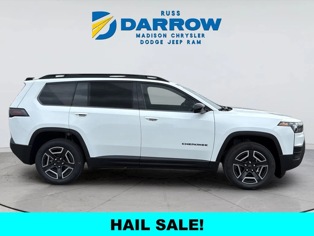 New 2026 Bright White Clear-Coat Exterior Paint Jeep Limited image 6