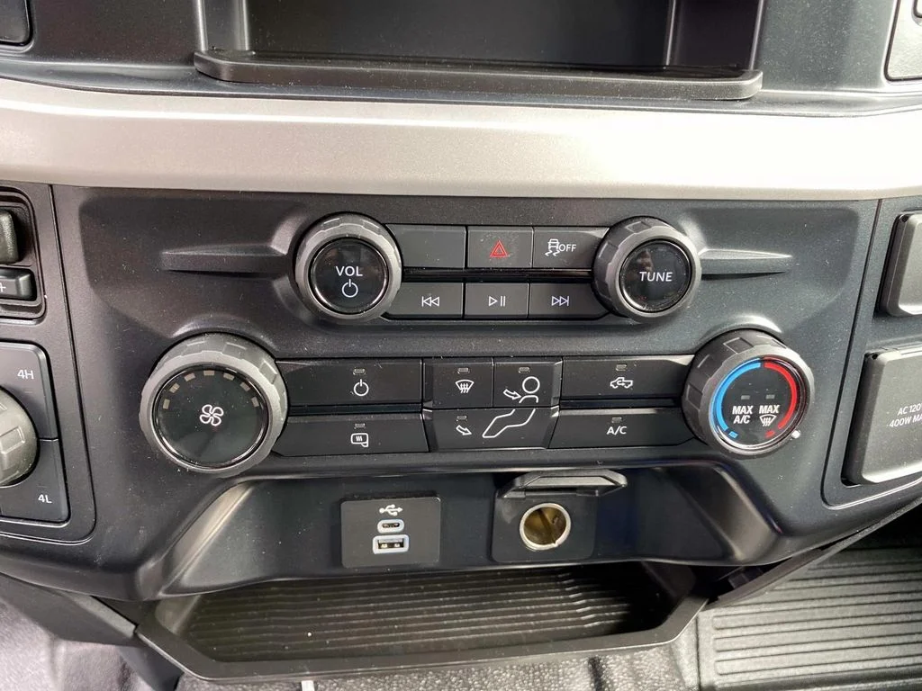 Used 2025 White Ford XLT image 21