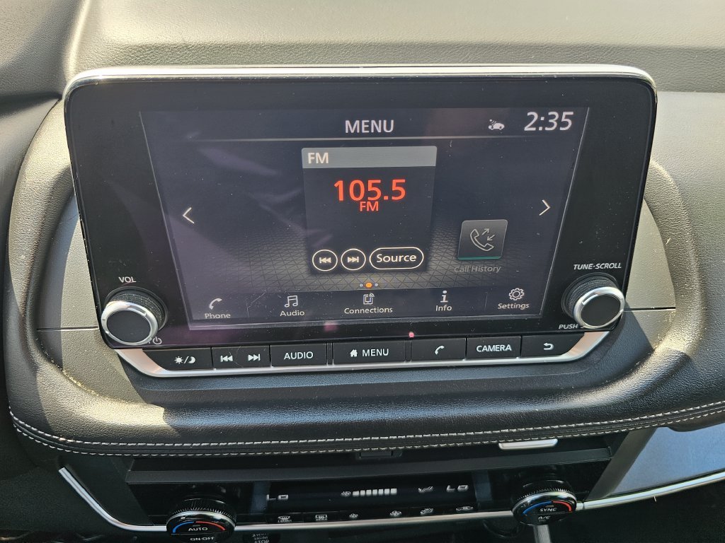 Used 2024 Silver Nissan SV image 32