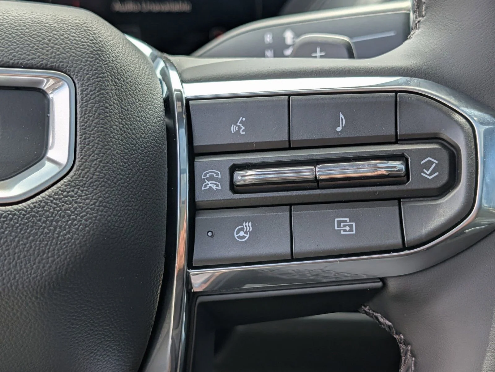 2026 GMC Yukon Denali - Photo 38