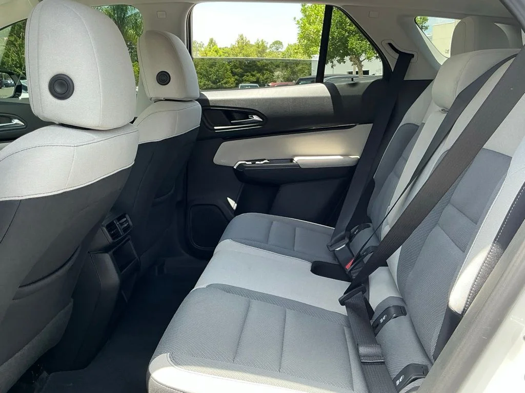 Used 2025  Honda EX image 29