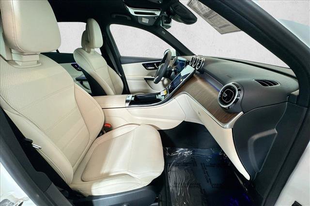 New 2026 Polar White Mercedes-Benz GLC 300 image 54