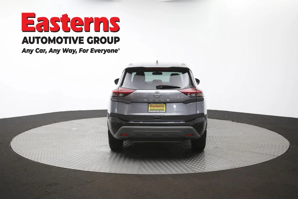 Used 2023 Gray Nissan SV image 36