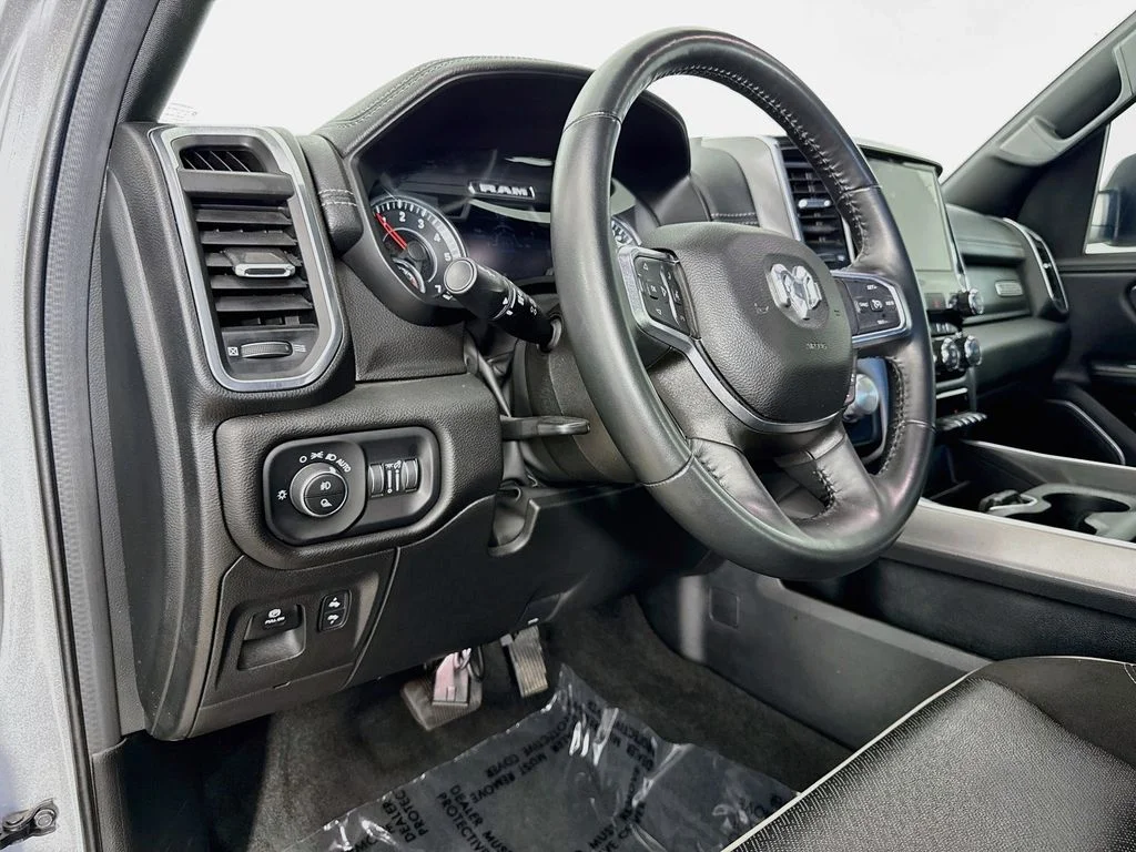 Used 2022 Silver Ram Laramie image 9