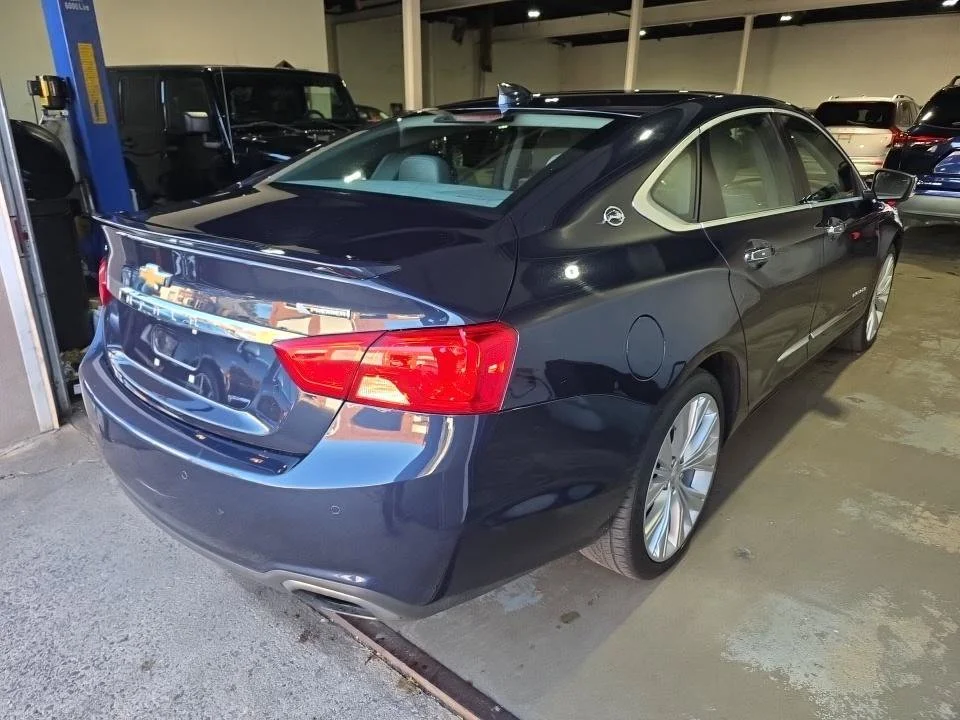 Used 2018 Blue Chevrolet Premier image 4