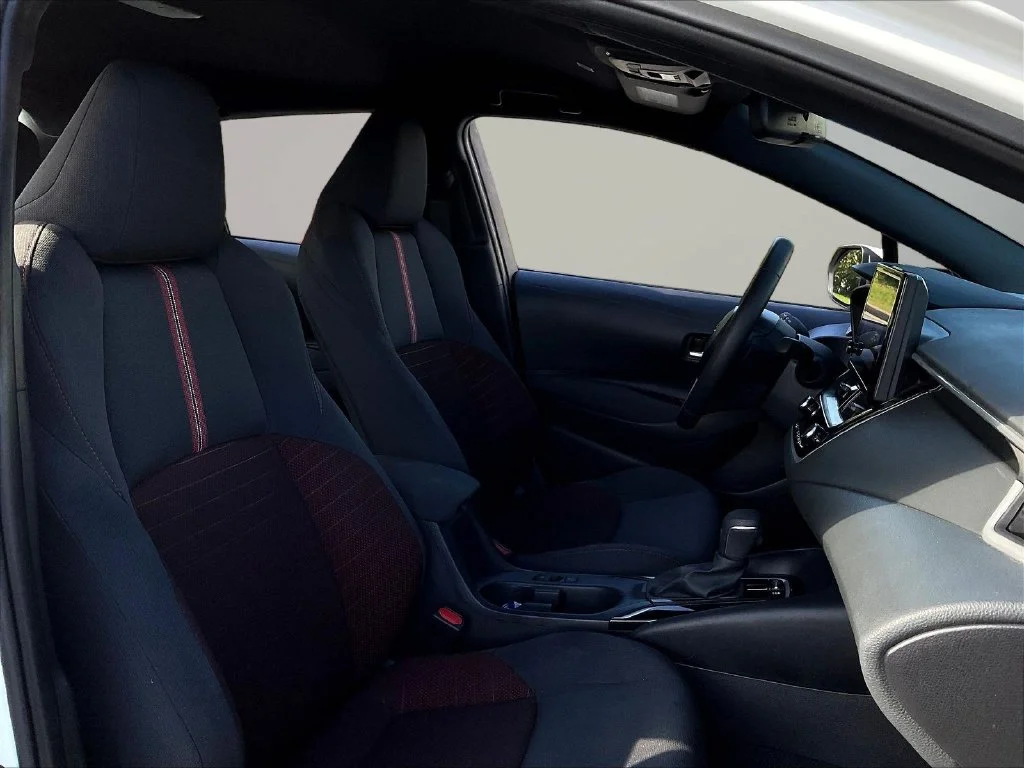 Used 2026 Ice Toyota SE image 30