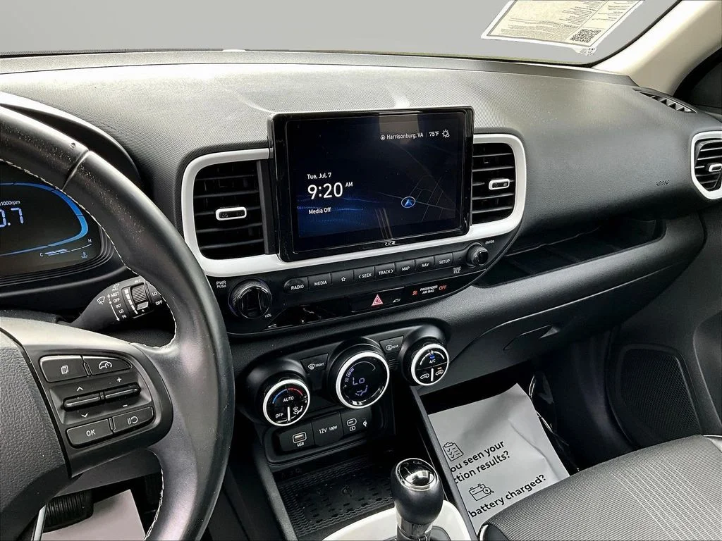 Used 2023 Red Hyundai Limited image 9