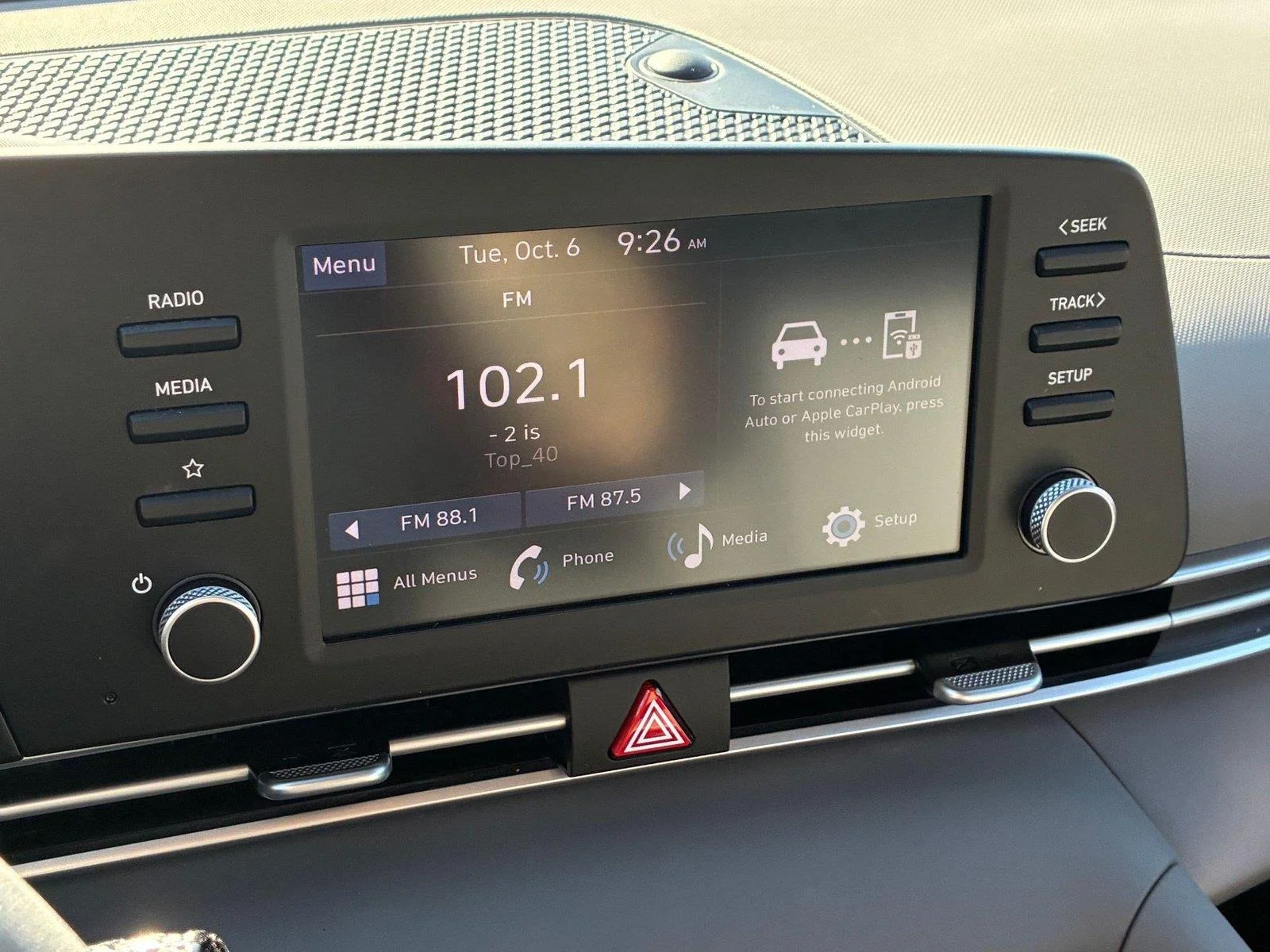 Used 2024 Ecotronic Gray Hyundai SE image 18