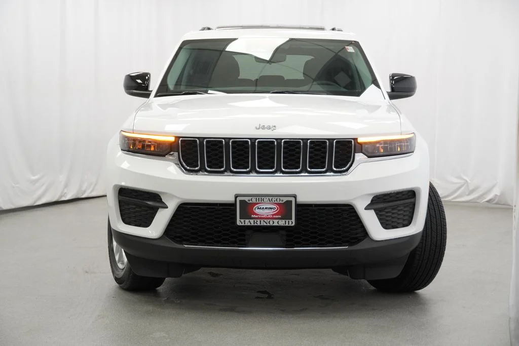 Certified Used 2023 White/off-white Jeep Laredo image 8