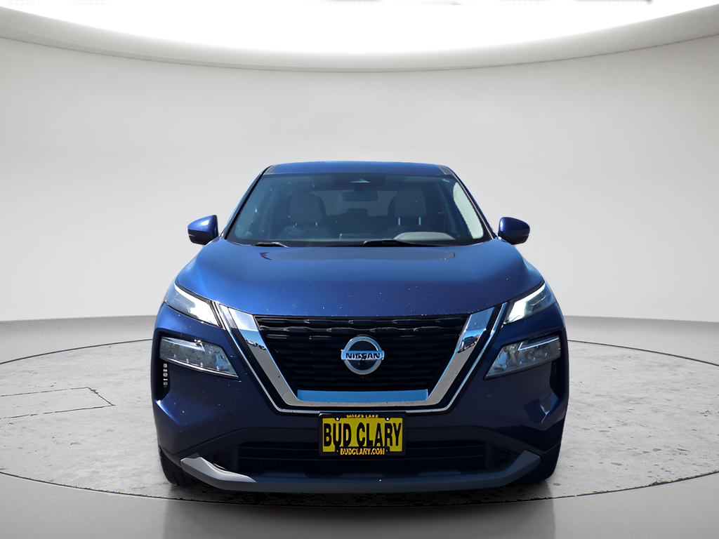 Used 2021 Blue Nissan SV image 2