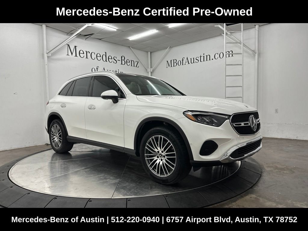 2026 Mercedes-Benz GLC GLC 300's photo