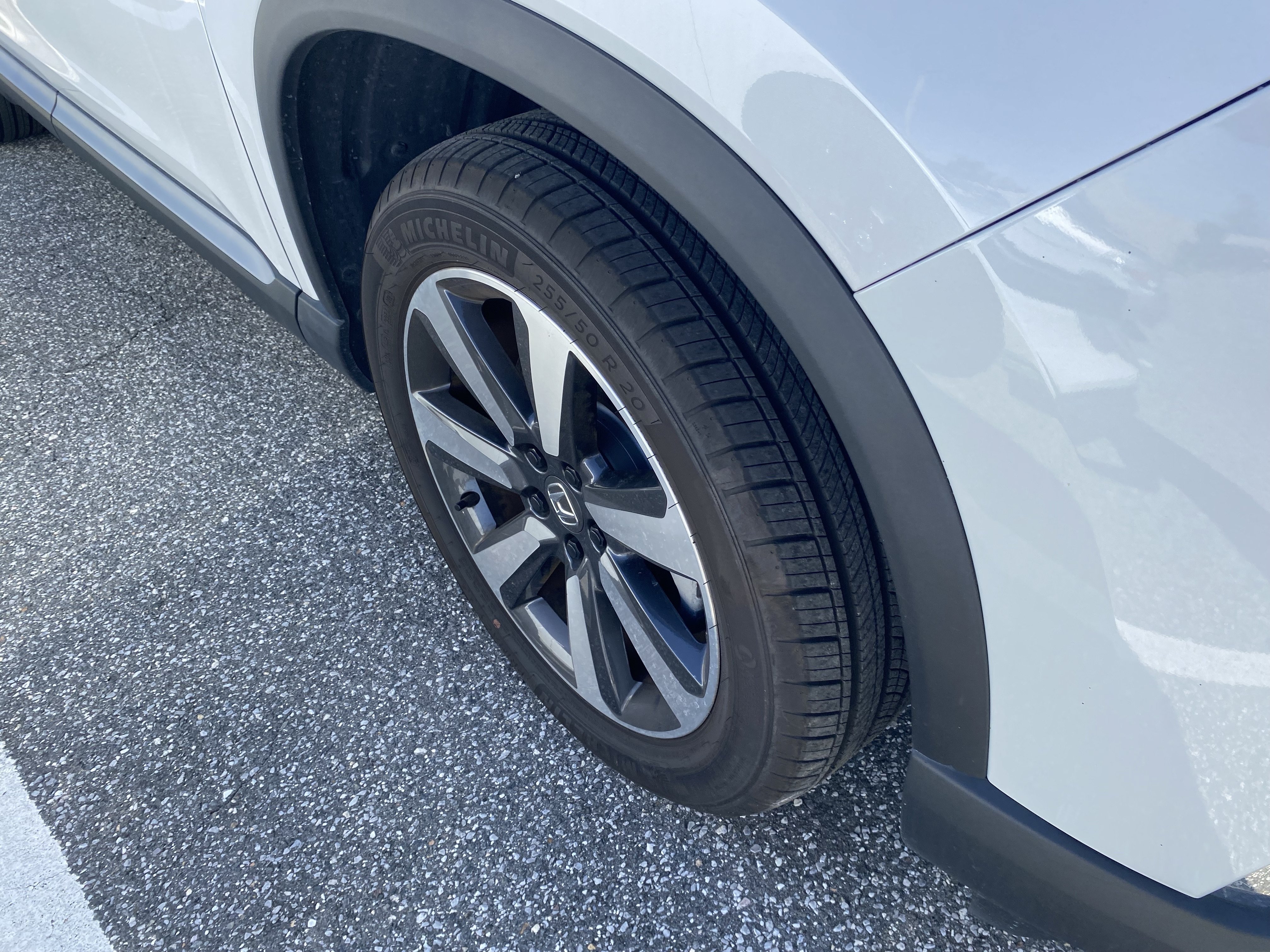 Used 2025 Platinum White Pearl Honda Touring image 5