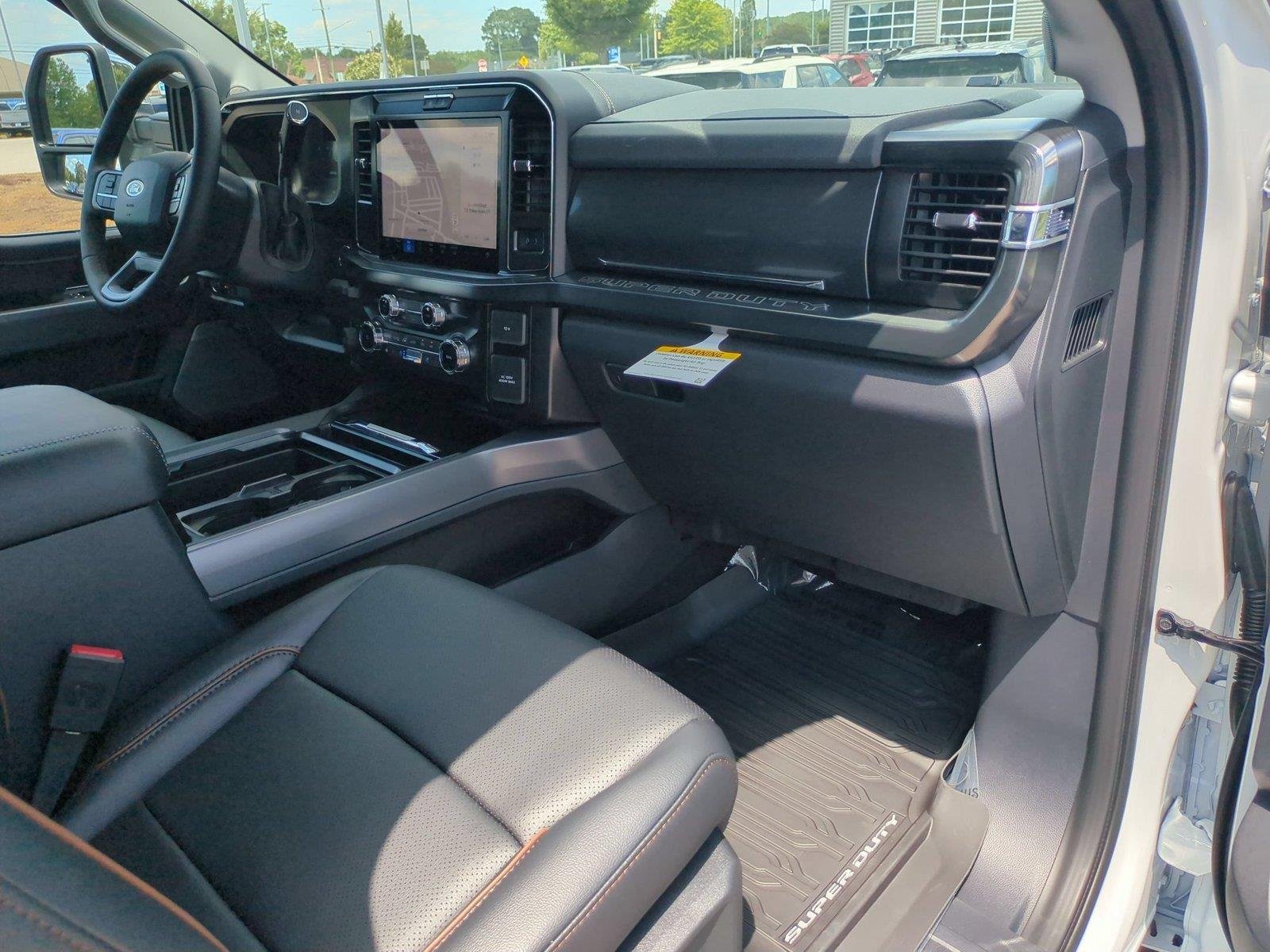 New 2026 Oxford White Ford F-250® Lariat® image 39