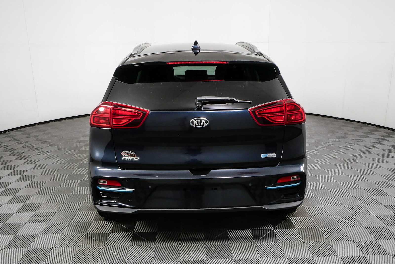 Used 2020 Gravity Blue Kia EX Premium image 29