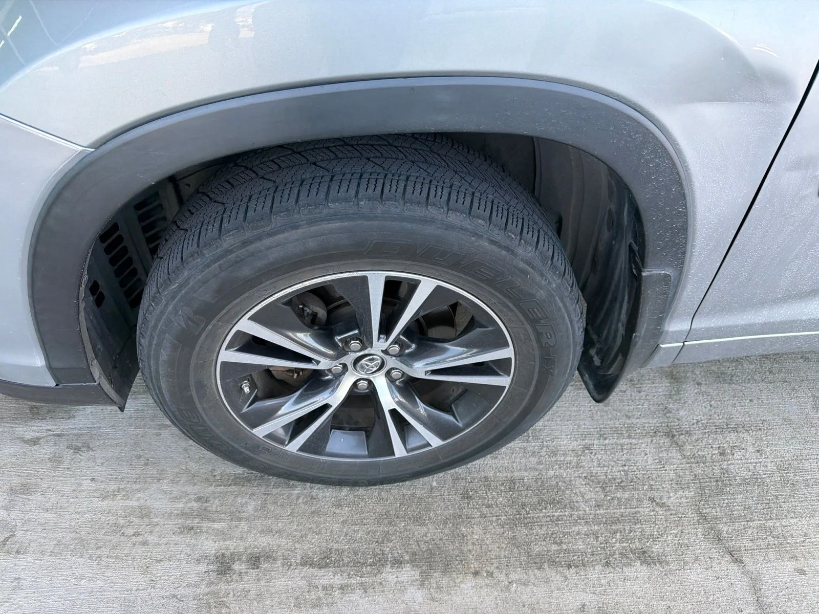 Used 2018 Silver Toyota LE image 2