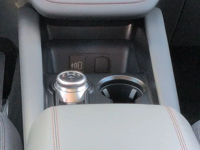 New 2026 Space White Metallic Ford Active image 19
