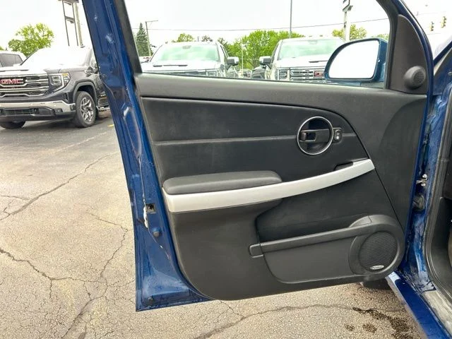 Used 2008 Blue Chevrolet Sport image 24