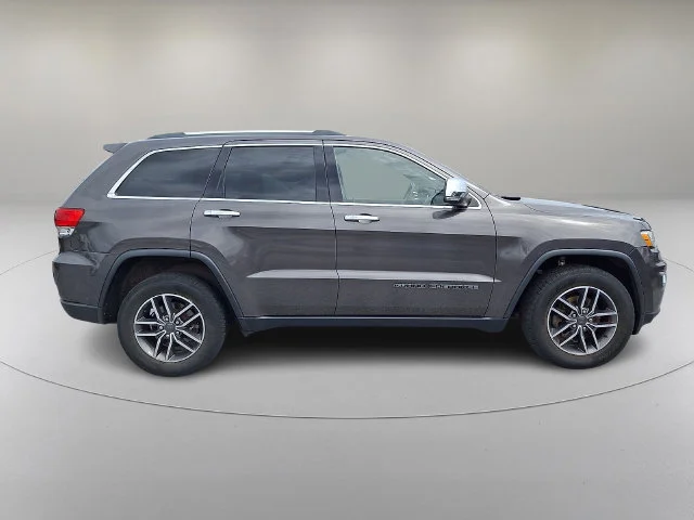 Used 2019 Gray Jeep Limited image 7