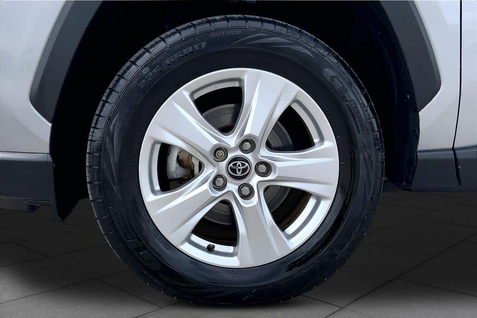 Used 2020 Silver Sky Metallic Toyota Hybrid XLE image 11
