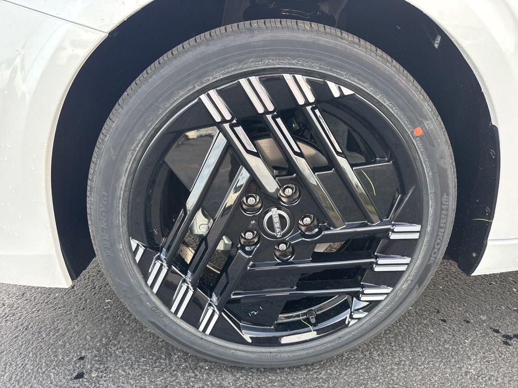 New 2026 White Nissan SR image 9